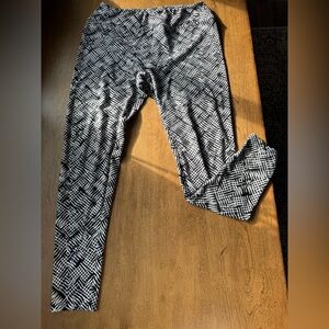 LuLaRoe Patterned Leggings